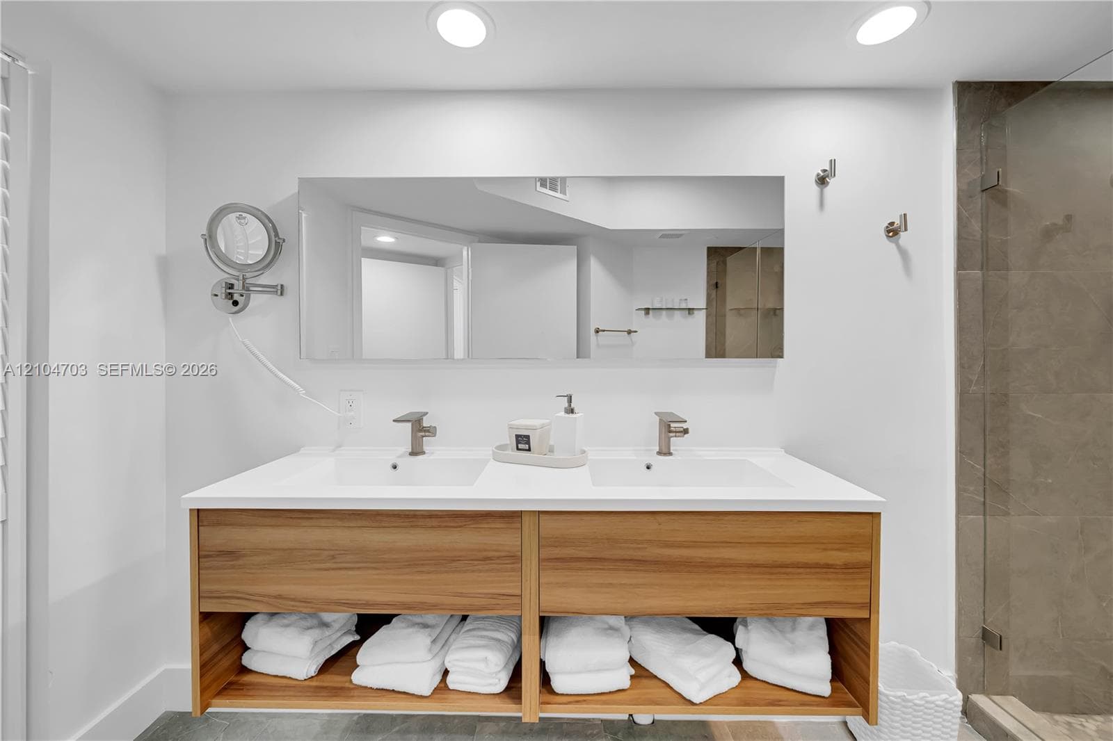 Oceania I · #712 in Sunny Isles Beach - Photo 15