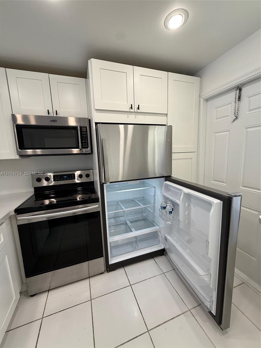 BISC LAKE GARDENS NO 2 BL · #K107 in Aventura - Photo 5