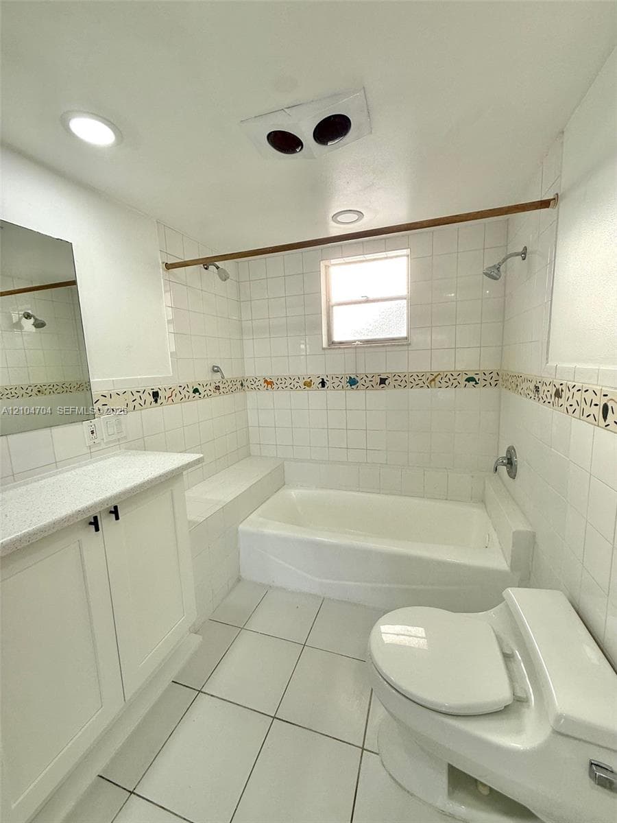 BISC LAKE GARDENS NO 2 BL · #K107 in Aventura - Photo 20