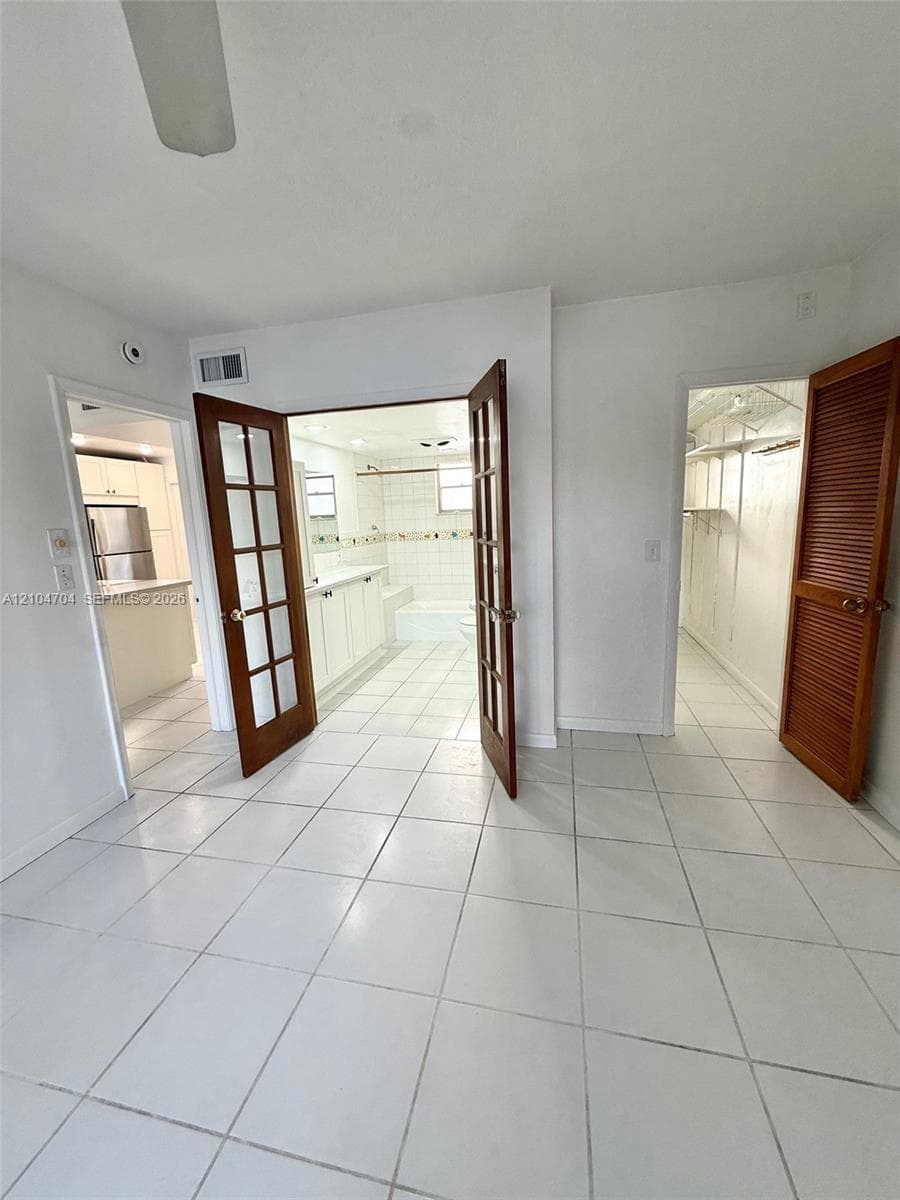 BISC LAKE GARDENS NO 2 BL · #K107 in Aventura - Photo 15