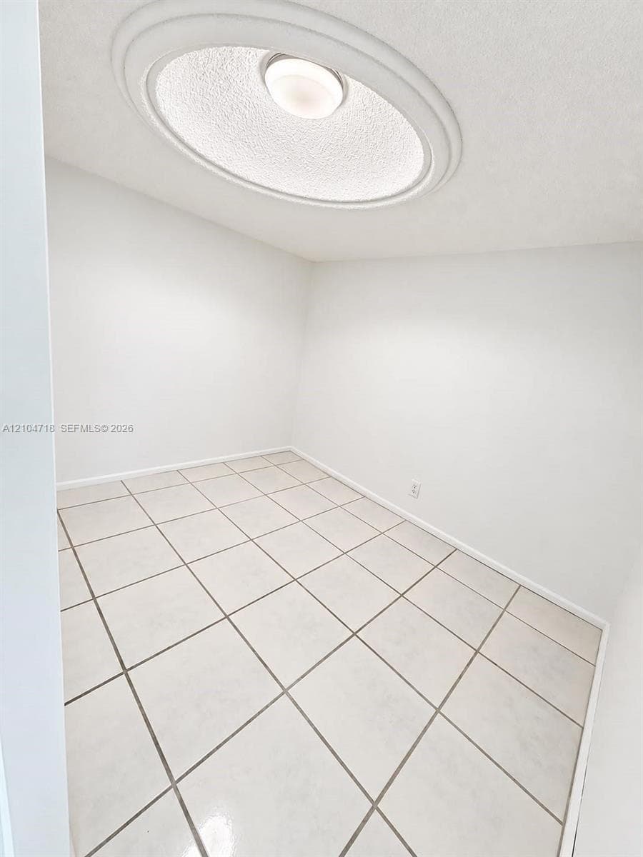 712 NE 26th Ave #712 photo 13