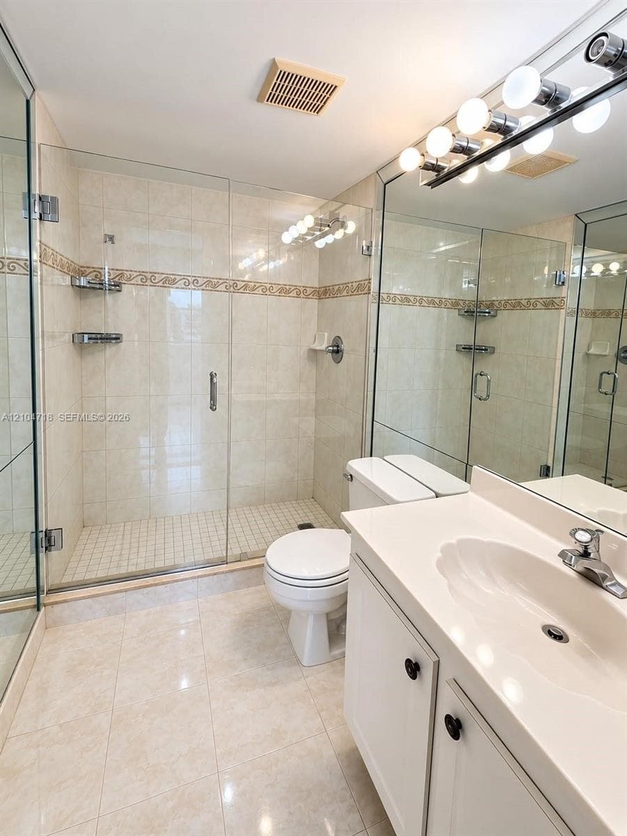 712 NE 26th Ave #712 photo 32