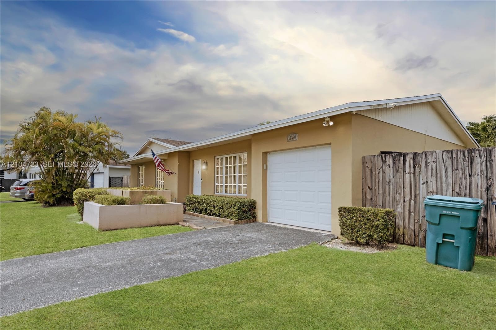 10520 SW 124th Ave photo 5