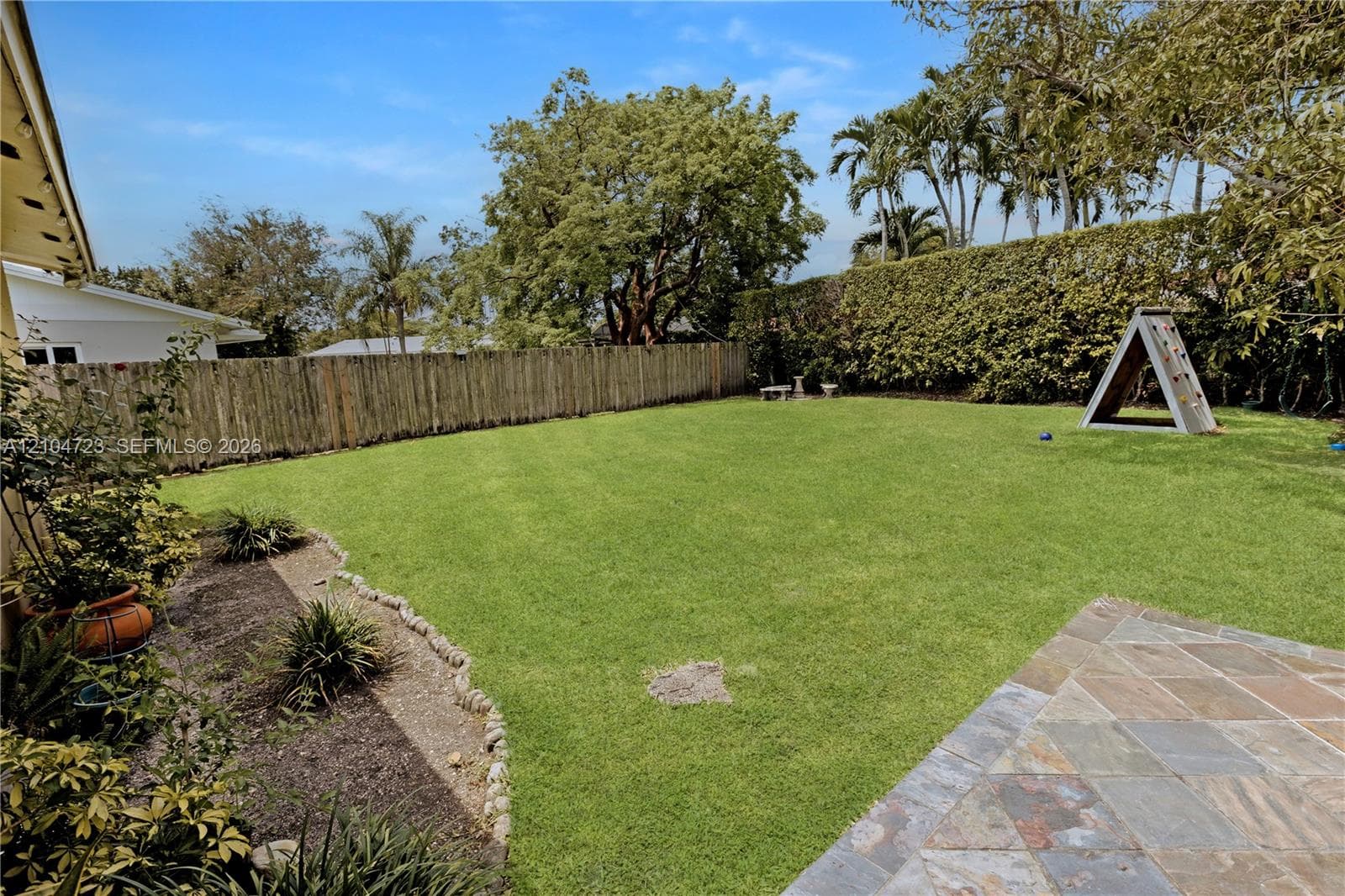 10520 SW 124th Ave photo 8