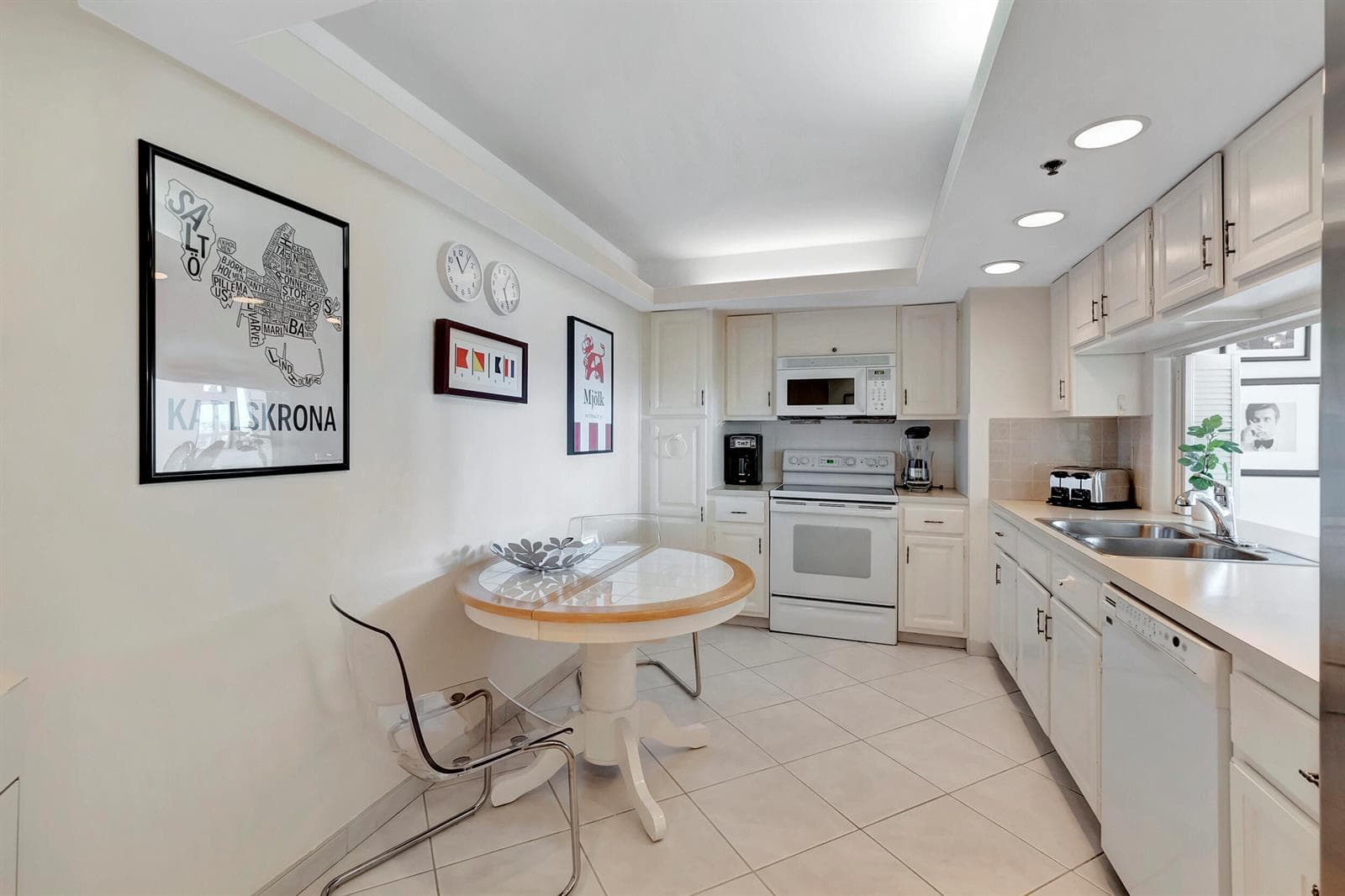 Kitchen 1