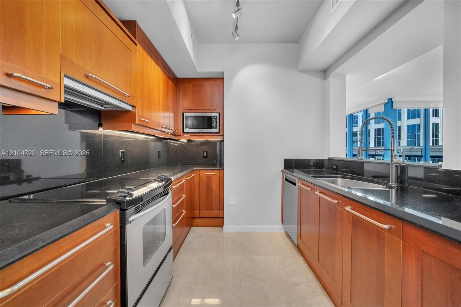 Las Olas River House · #1208 in Fort Lauderdale - Photo 11