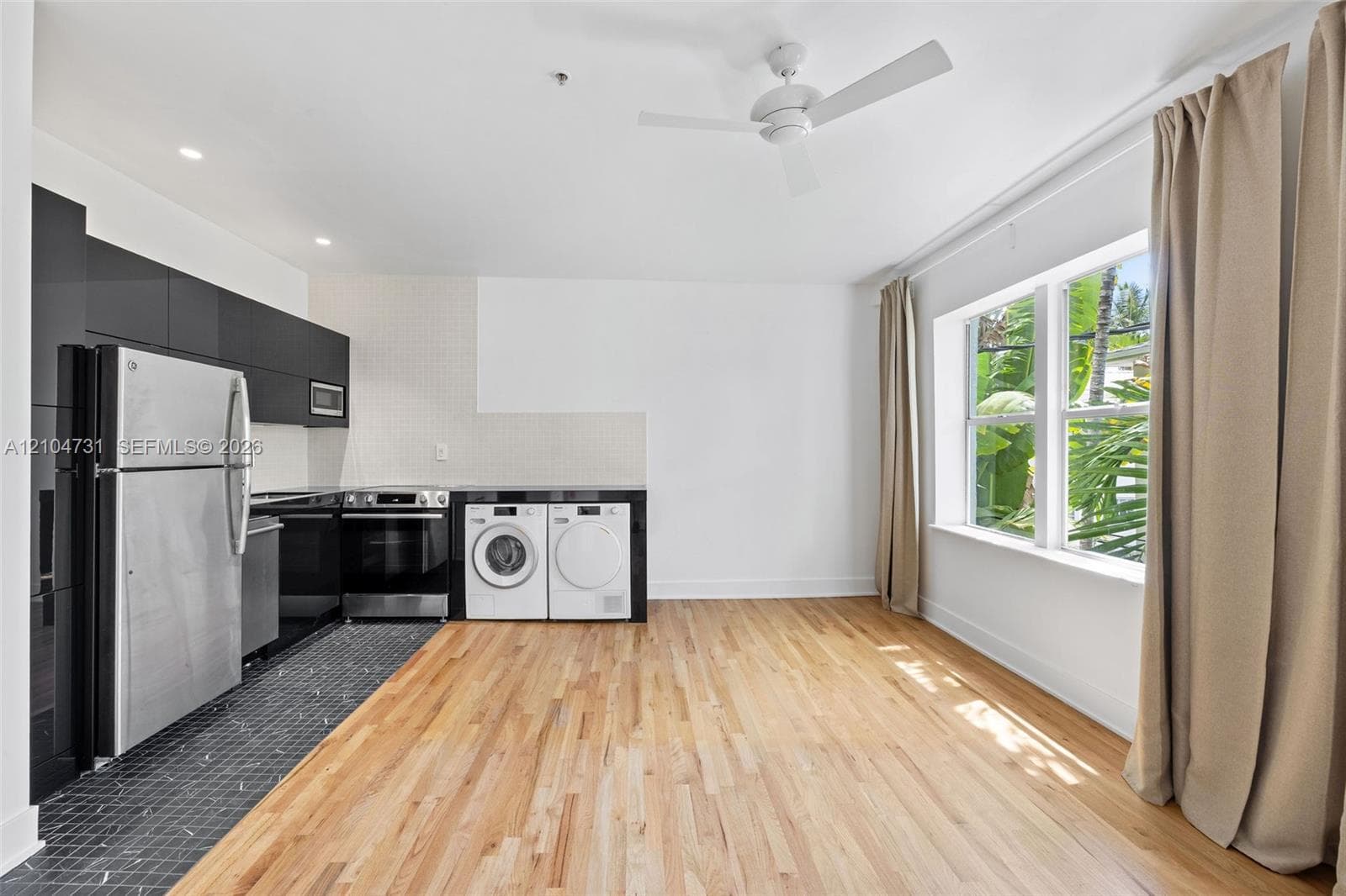 HAMILTON CONDO · #206 in Miami Beach - Photo 3