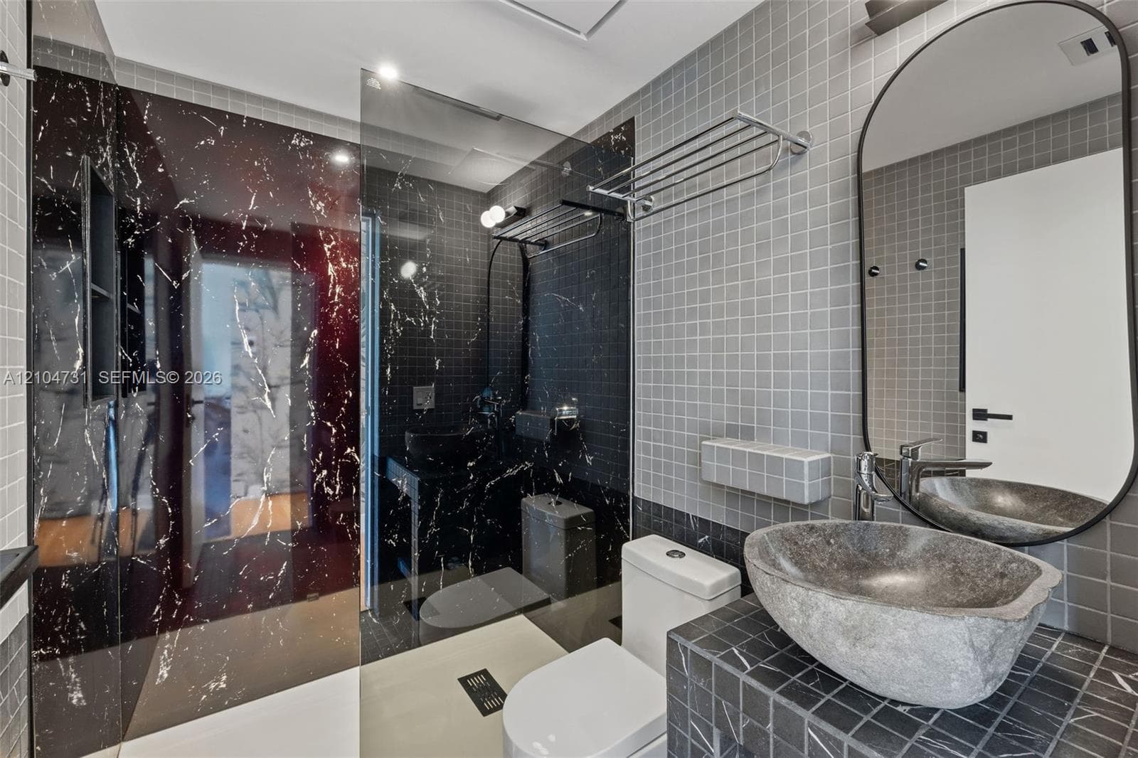 HAMILTON CONDO · #206 in Miami Beach - Photo 9