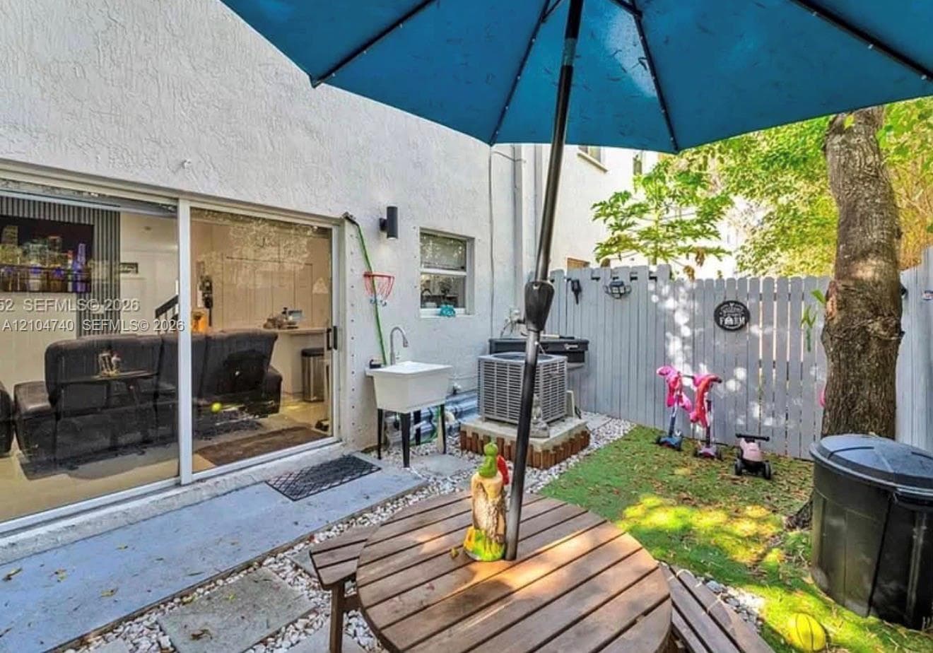 1687 SE 30th St photo 14