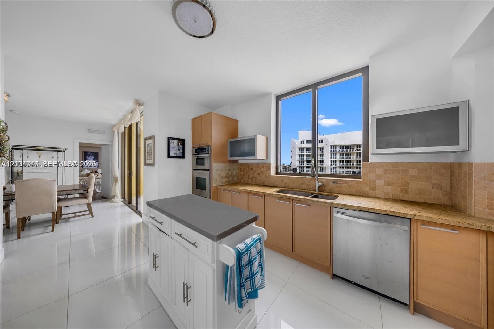 Sayan · #2502 in Sunny Isles Beach - Photo 32