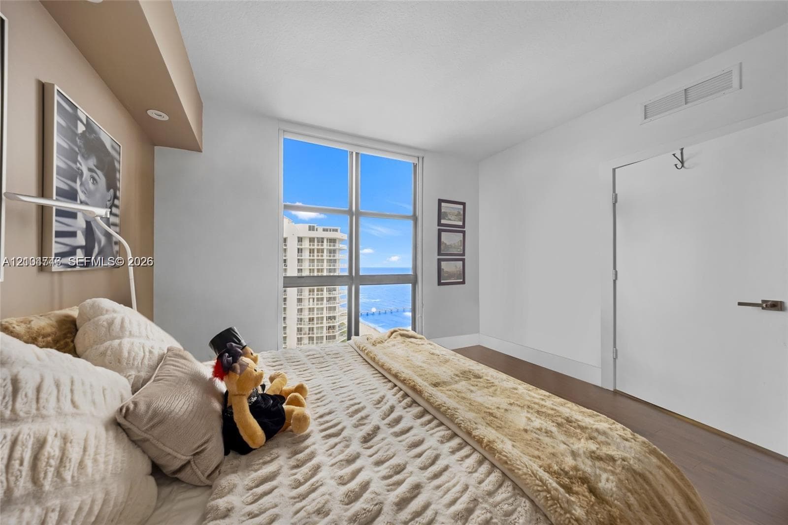 Sayan · #2502 in Sunny Isles Beach - Photo 19