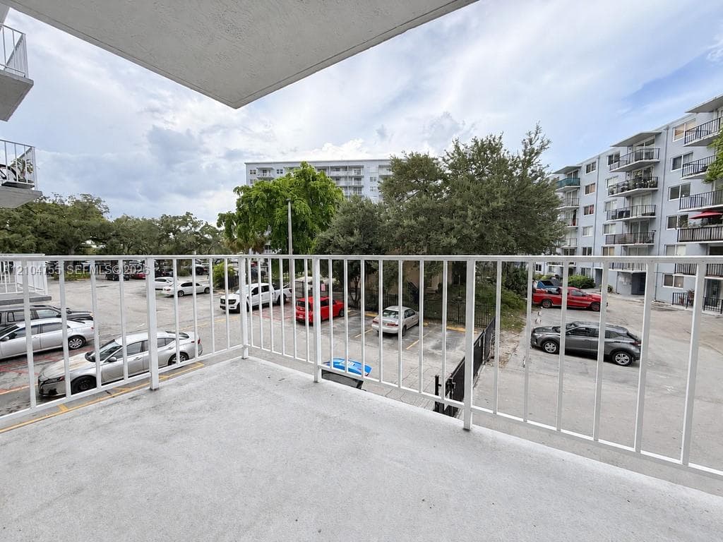 THREE HORIZONS SOUTH COND · #205 in North Miami - Photo 13