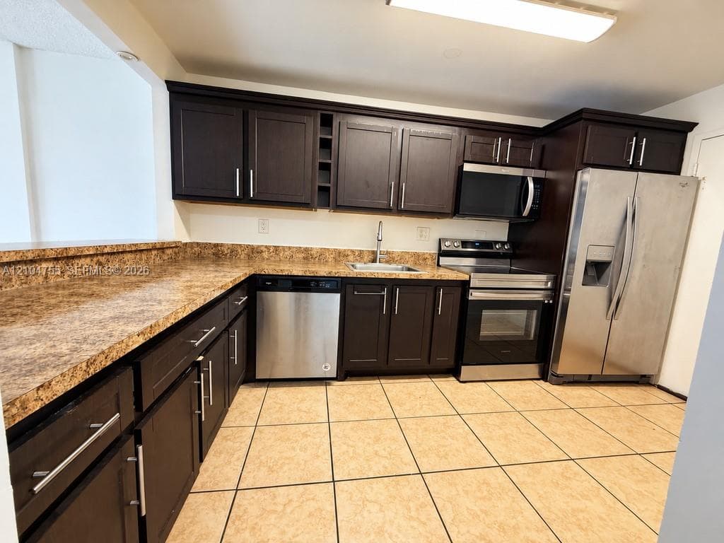 THREE HORIZONS SOUTH COND · #205 in North Miami - Photo 1