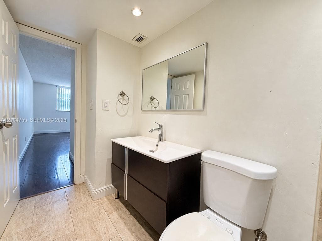 THREE HORIZONS SOUTH COND · #205 in North Miami - Photo 24