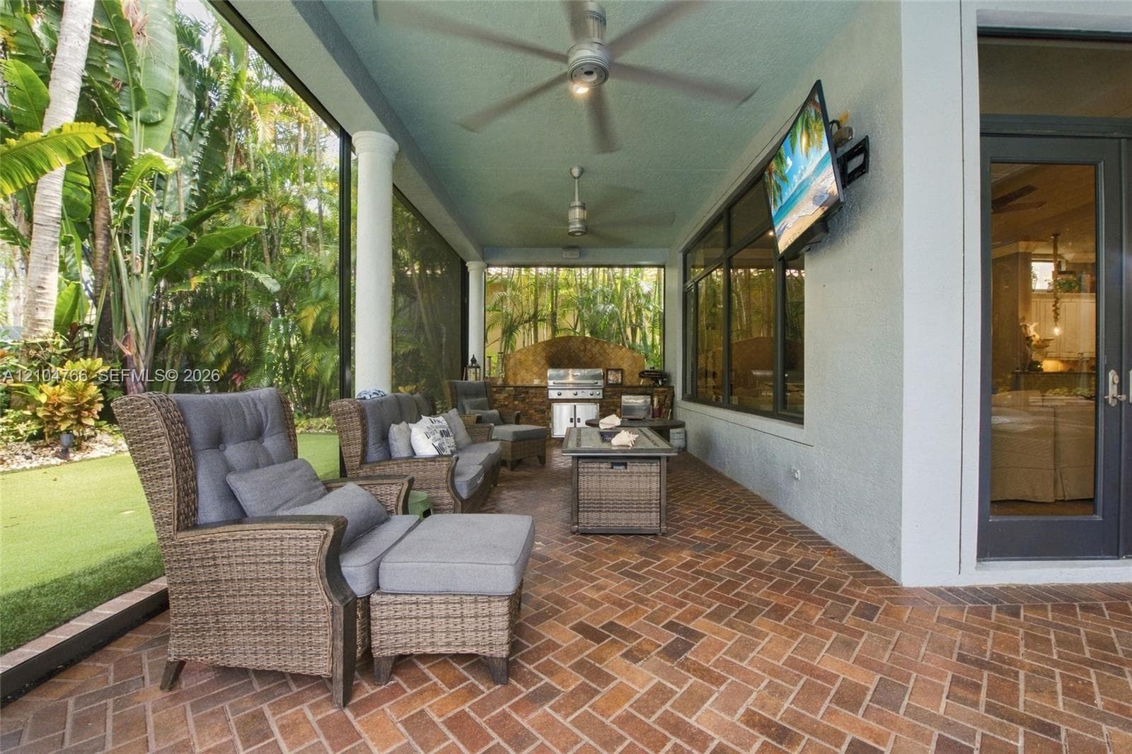 5123 Isabella Dr photo 32