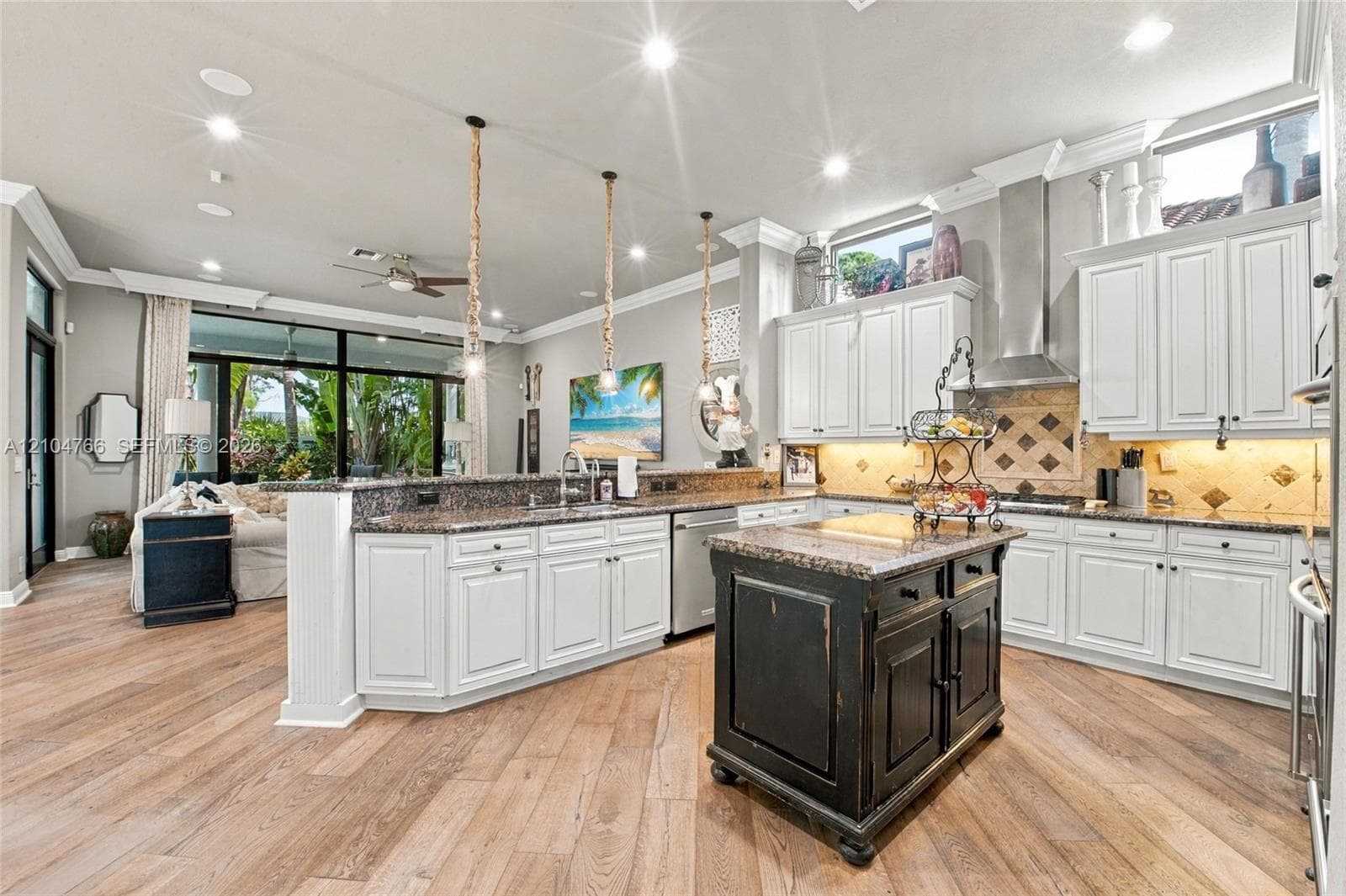 5123 Isabella Dr photo 10