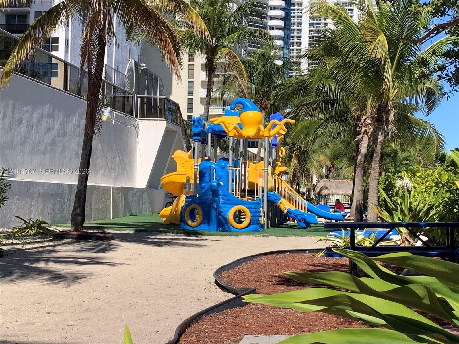 Maison Grande · #815 in Miami Beach - Photo 28