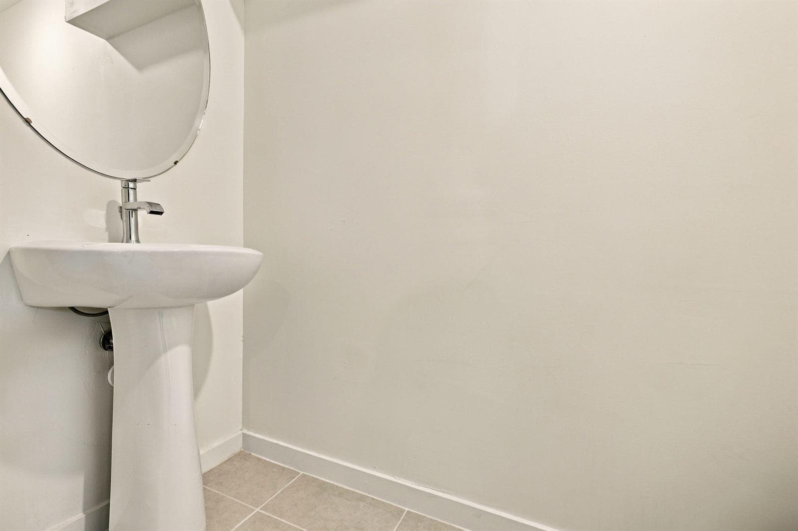 9-web-or-mls-2530-se-25th-dr