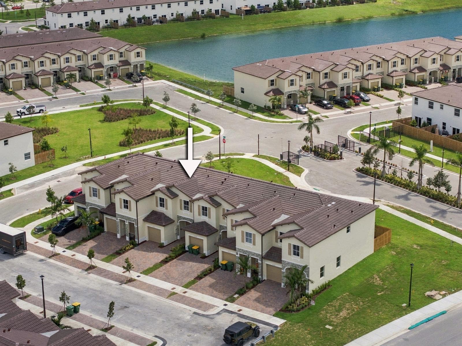 3-web-or-mls-2530-se-25th-dr