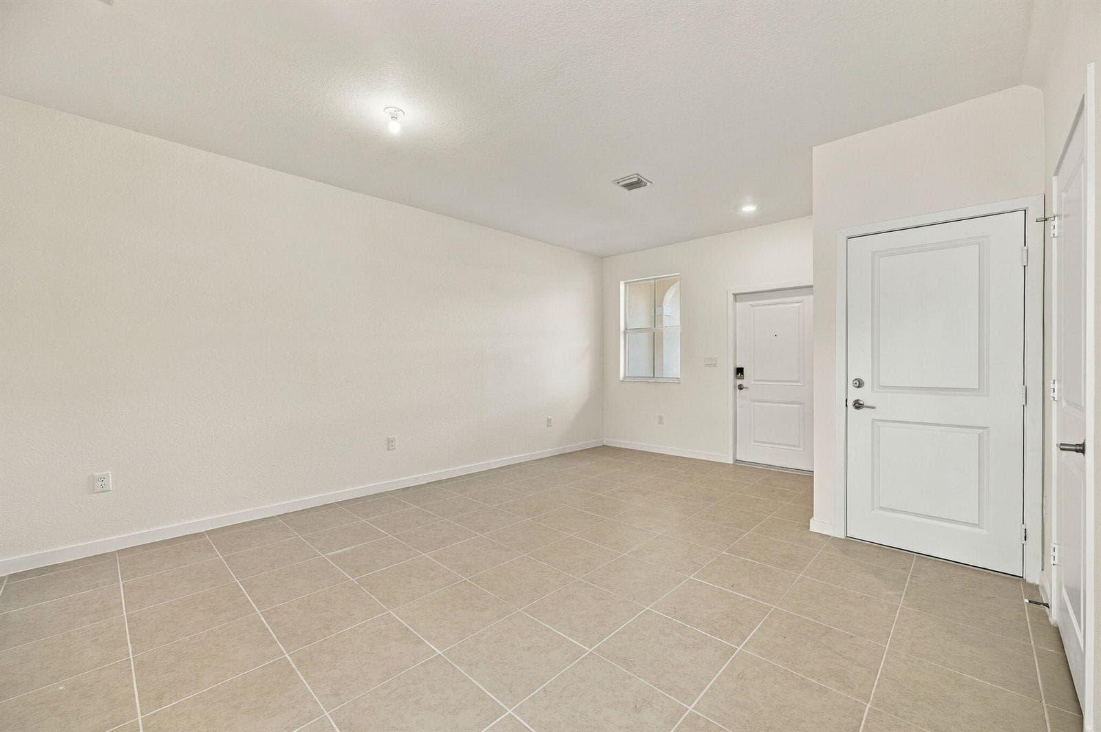 7-web-or-mls-2530-se-25th-dr