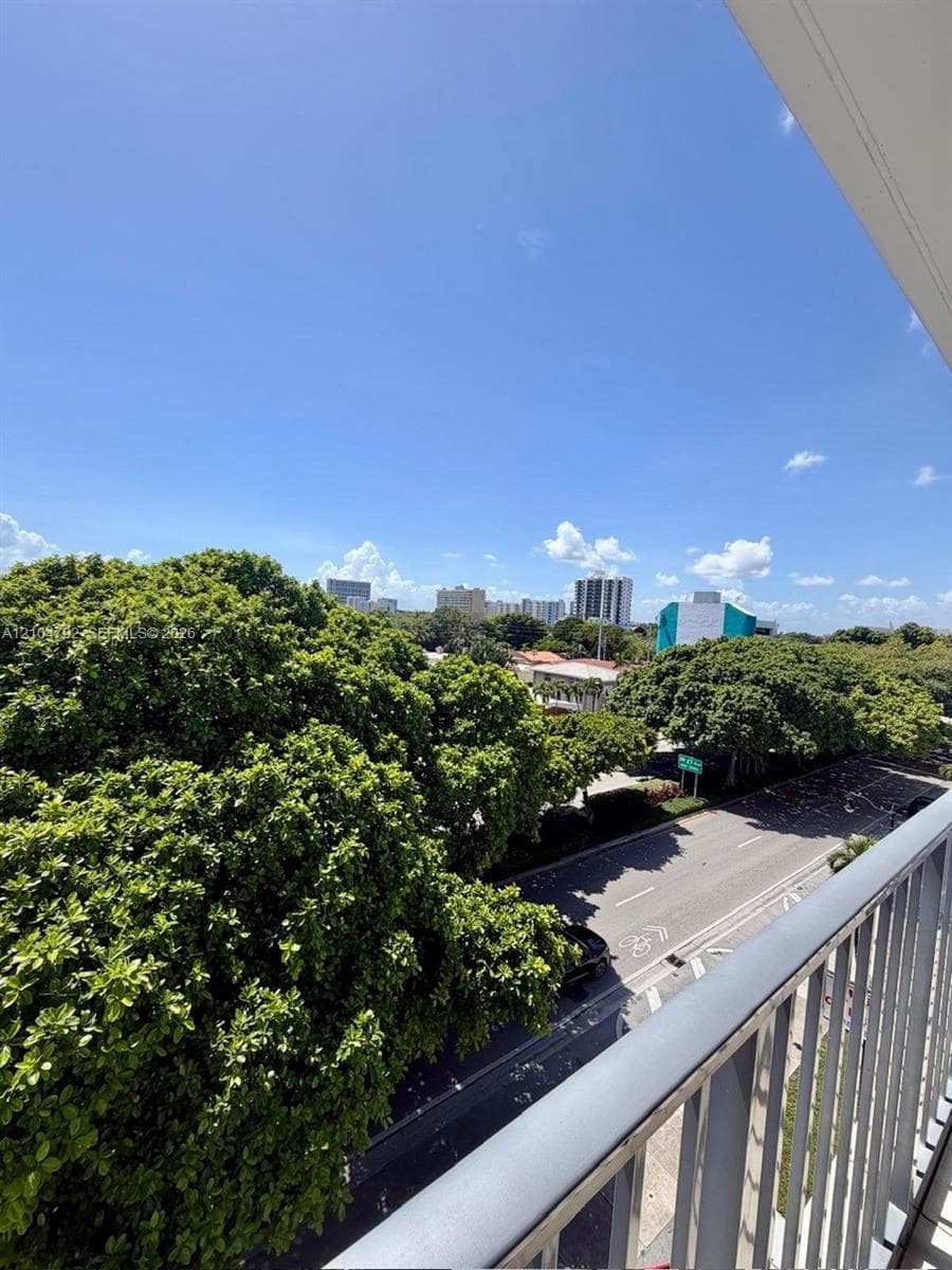 SILVER CREST · #505 in Miami - Photo 8