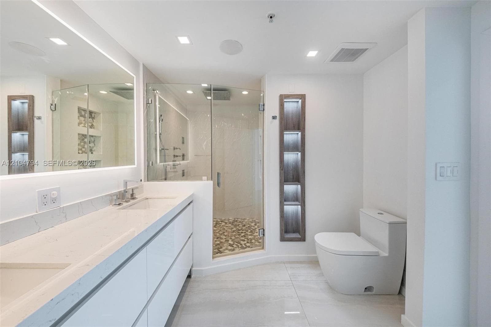 7918 Harbour Island Dr #207 photo 26