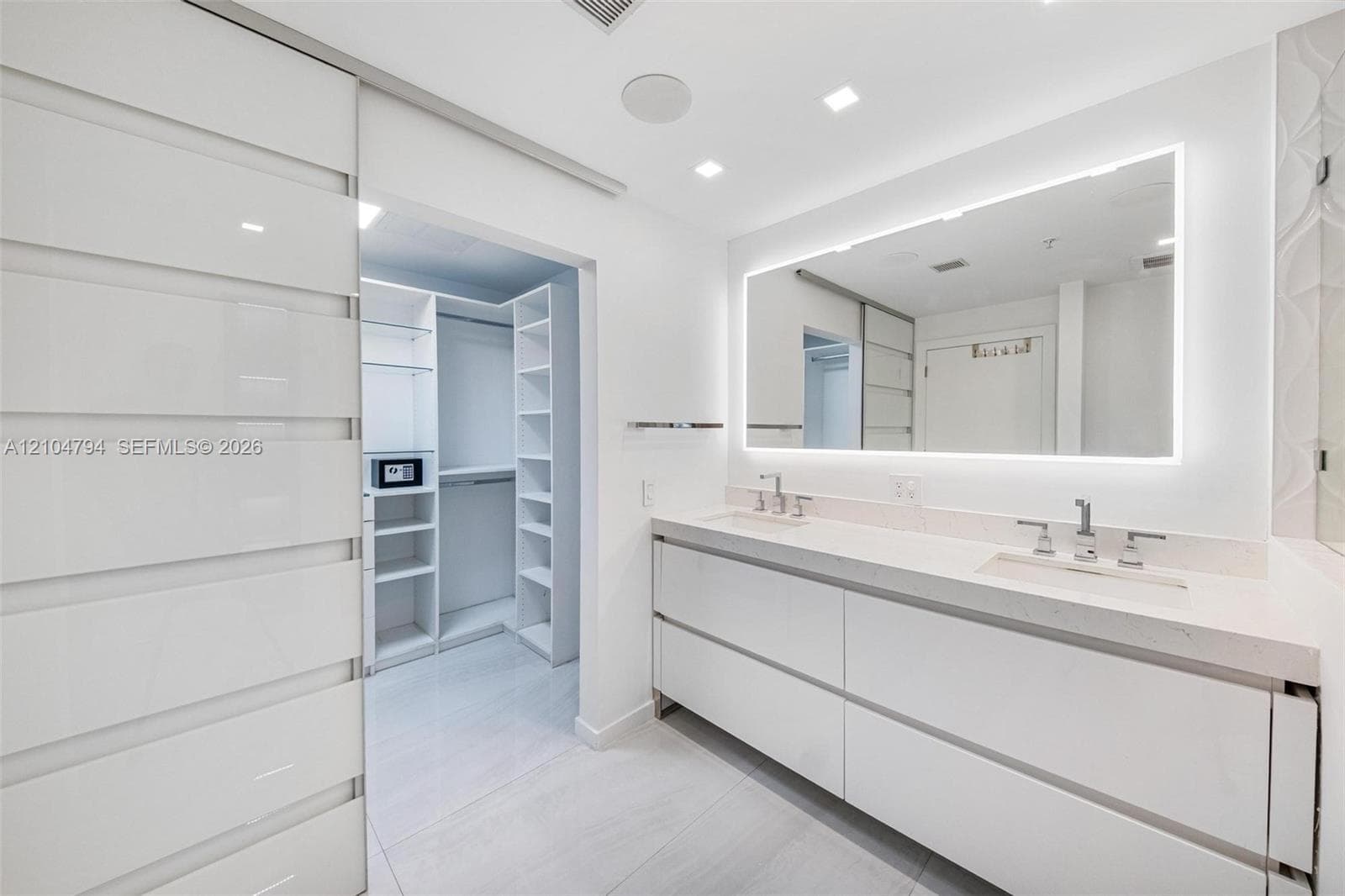 7918 Harbour Island Dr #207 photo 28