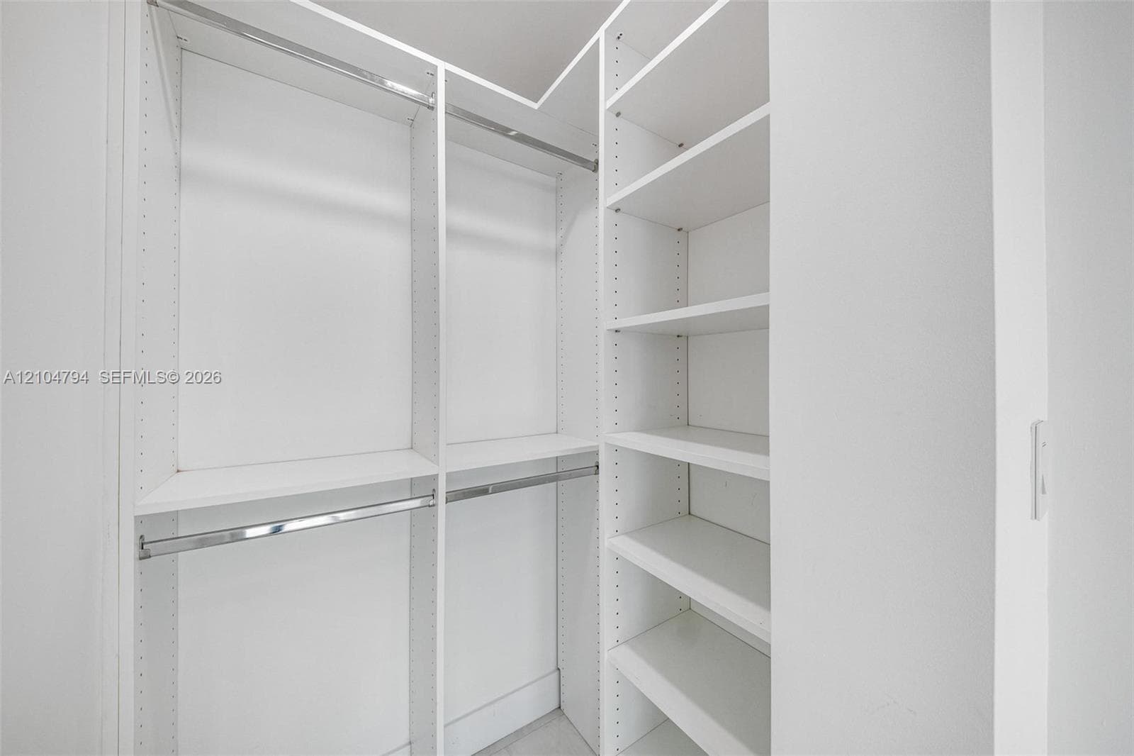 7918 Harbour Island Dr #207 photo 30