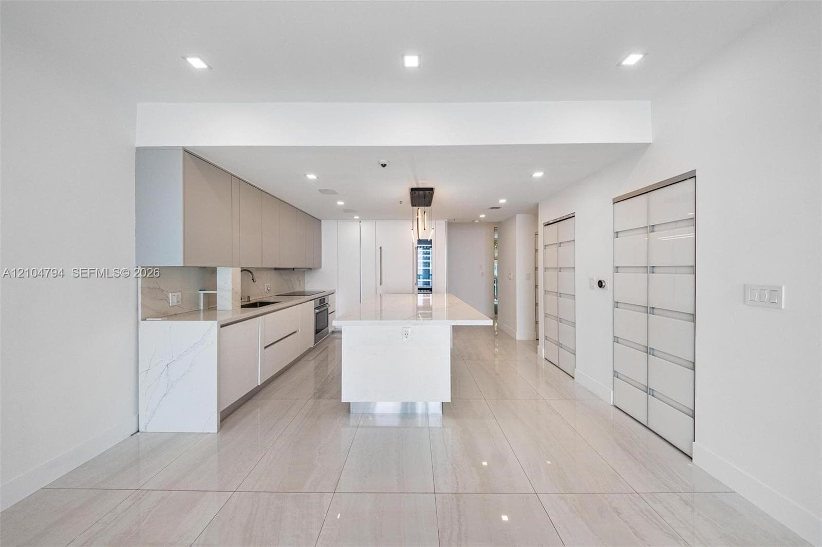 7918 Harbour Island Dr #207 photo 14