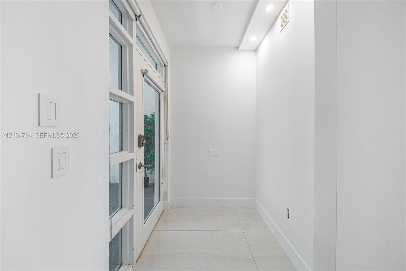 7918 Harbour Island Dr #207 photo 37