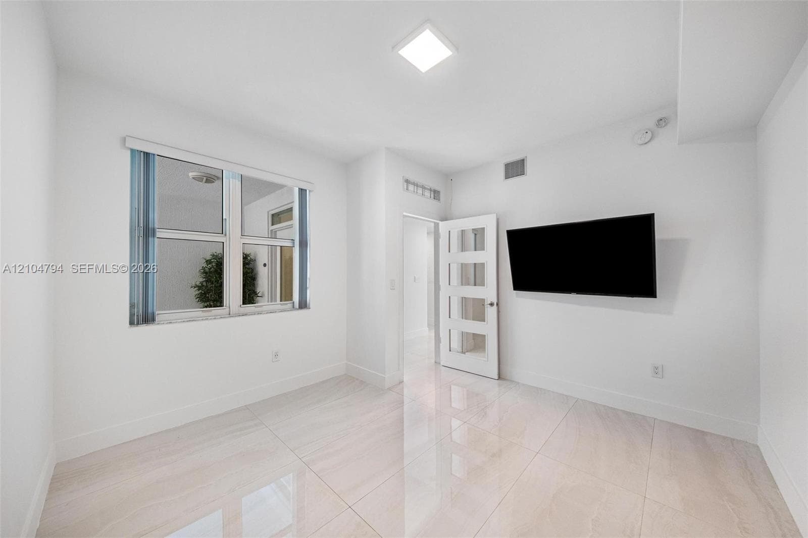 7918 Harbour Island Dr #207 photo 35