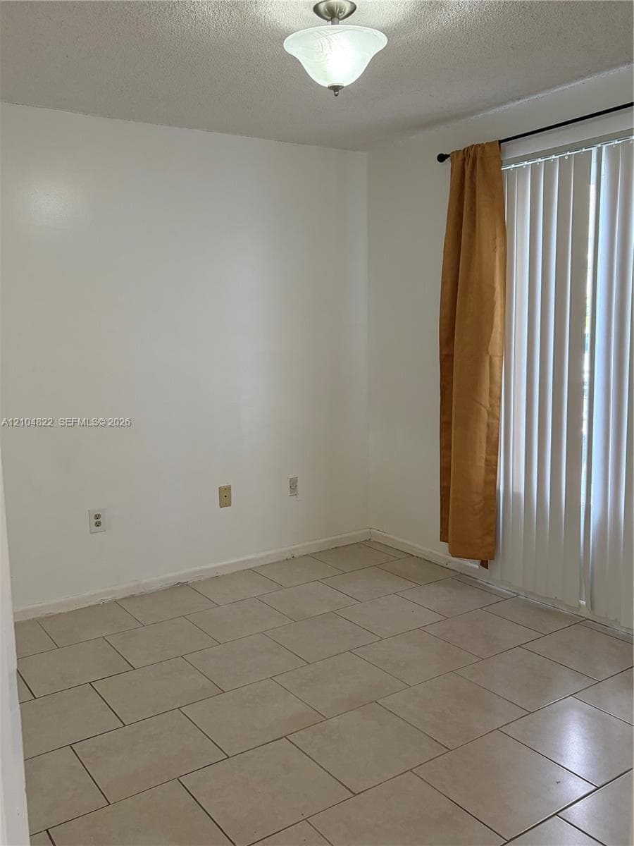 ANTIGUA AT CNTRY CLUBOF M · #F-20 in Hialeah - Photo 19