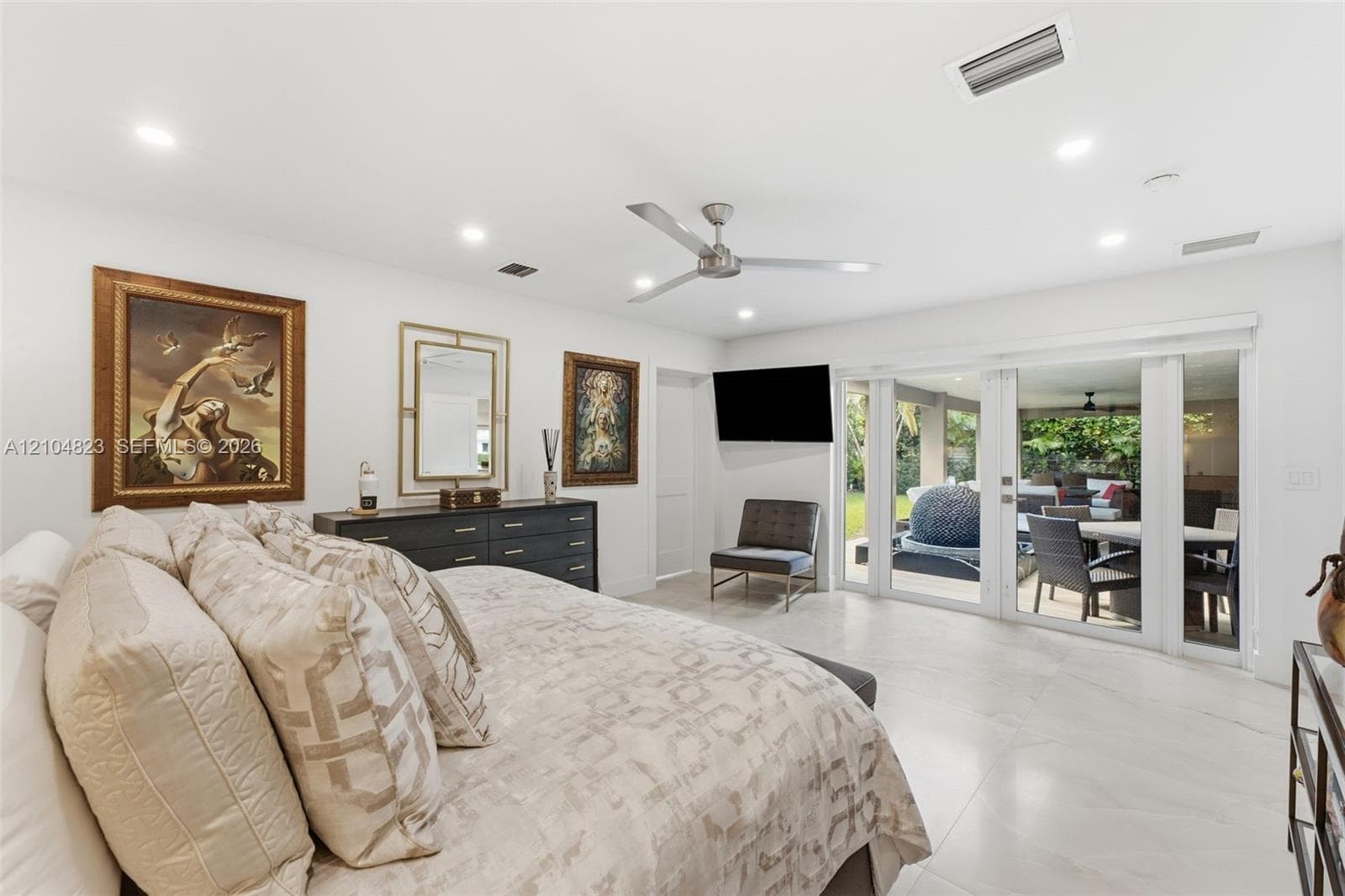 291 E Shore Dr E photo 28