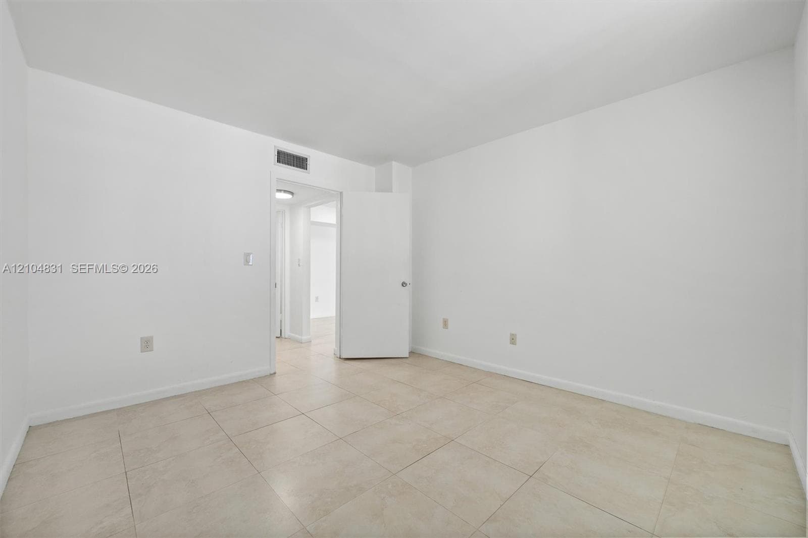 HALF MOON TOWERS CONDO · #908 in Miami - Photo 30