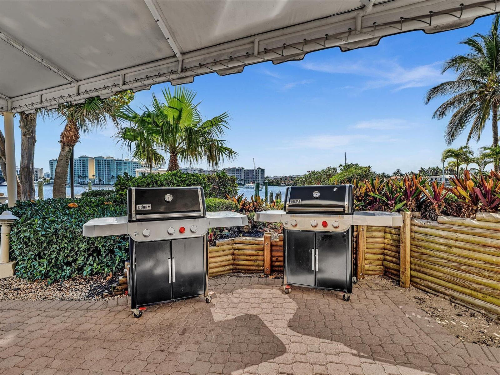 BBQ Area Intracoastal Side