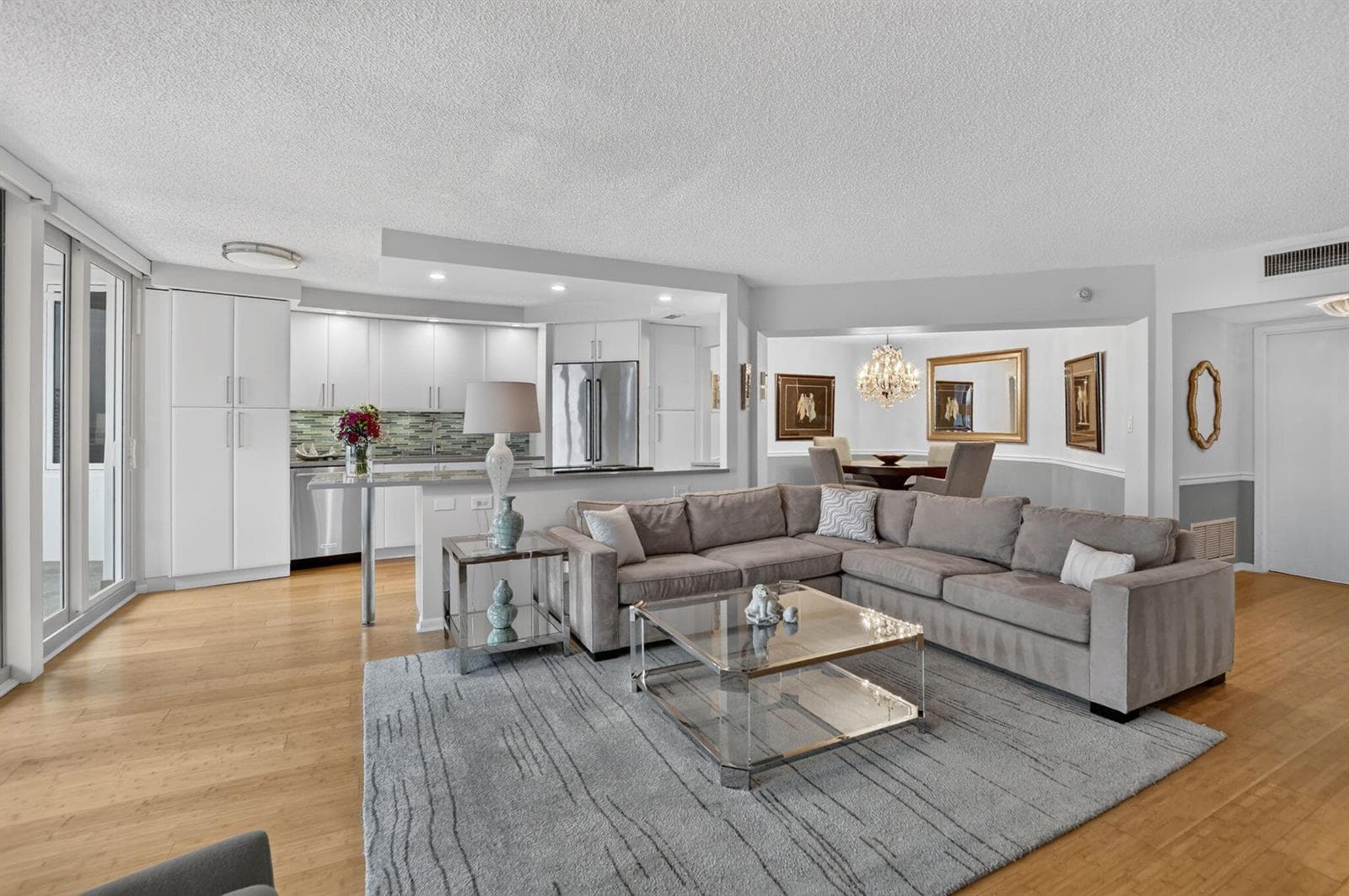Living Rm, Kitchen, Dining Rm