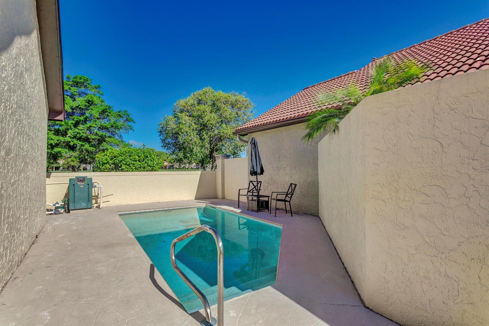 Private Pool