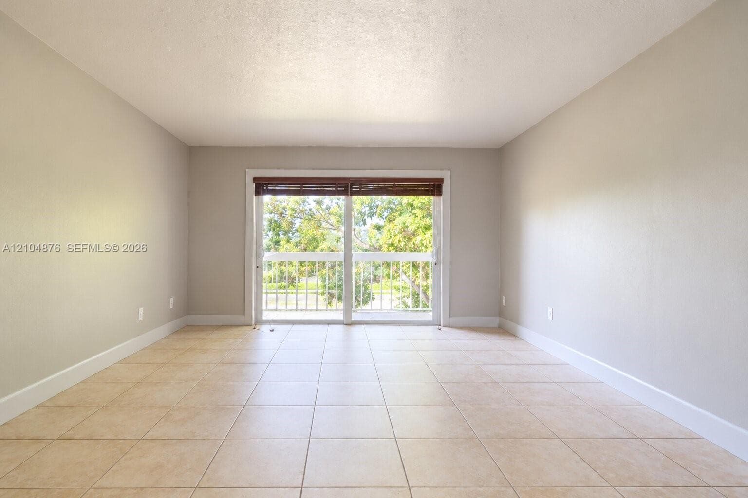 VILLAGE OF KINGS CREEK CO · #L405 in Miami - Photo 7