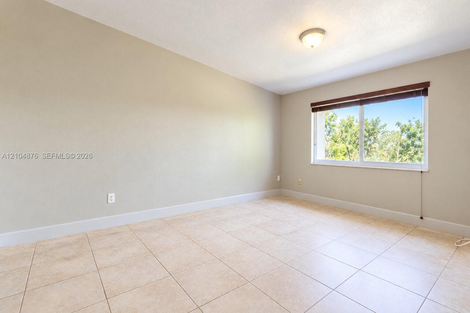 VILLAGE OF KINGS CREEK CO · #L405 in Miami - Photo 5