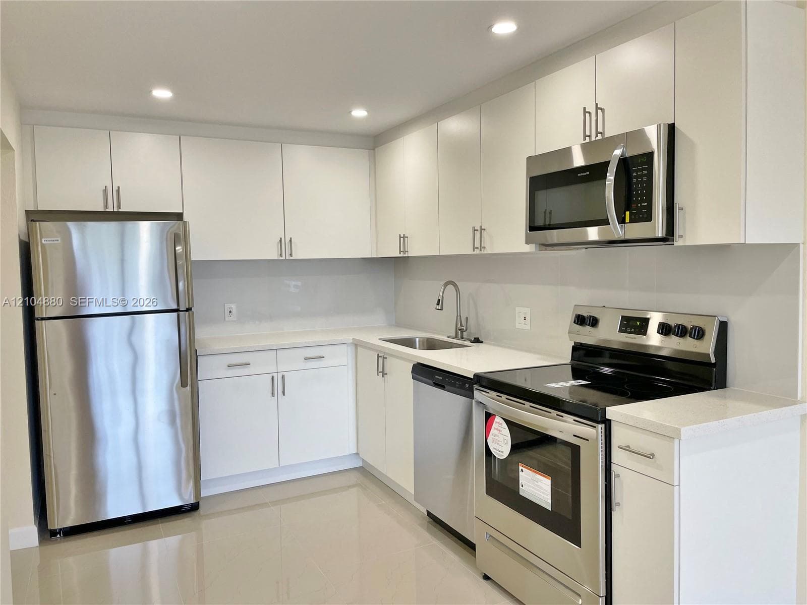 WOODSIDE APTS CONDO · #A324 in North Miami Beach - Photo 3