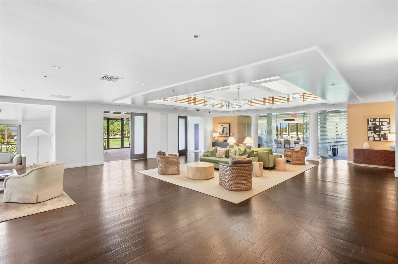 SEAGATE LOBBY
