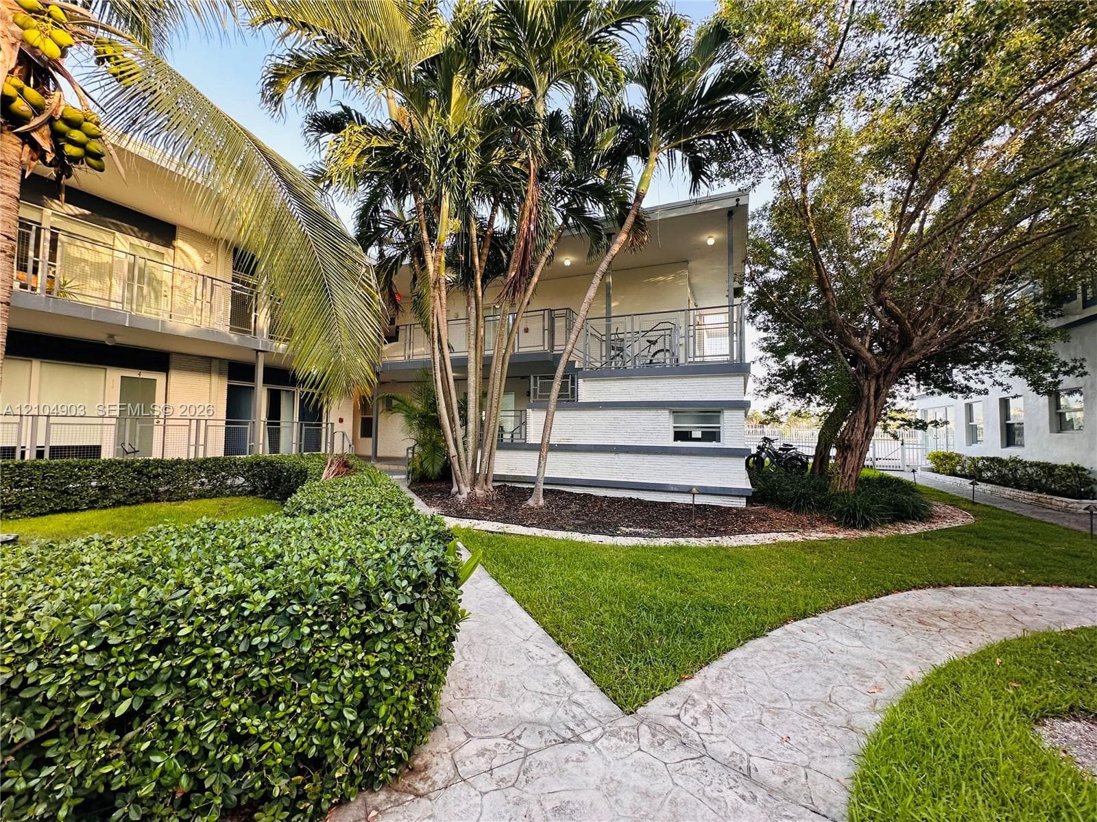 OCEANSIDE SEC ISLE OF NOR · #7 in Miami Beach - Photo 28
