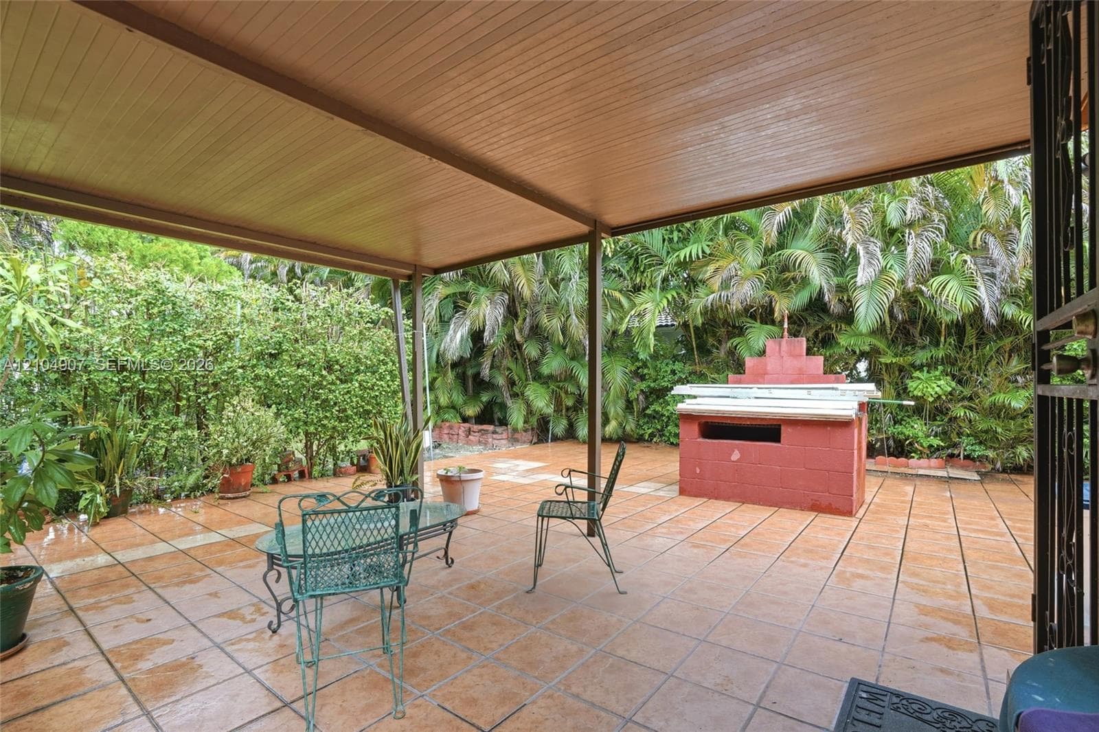 2347 SW 18th St photo 7