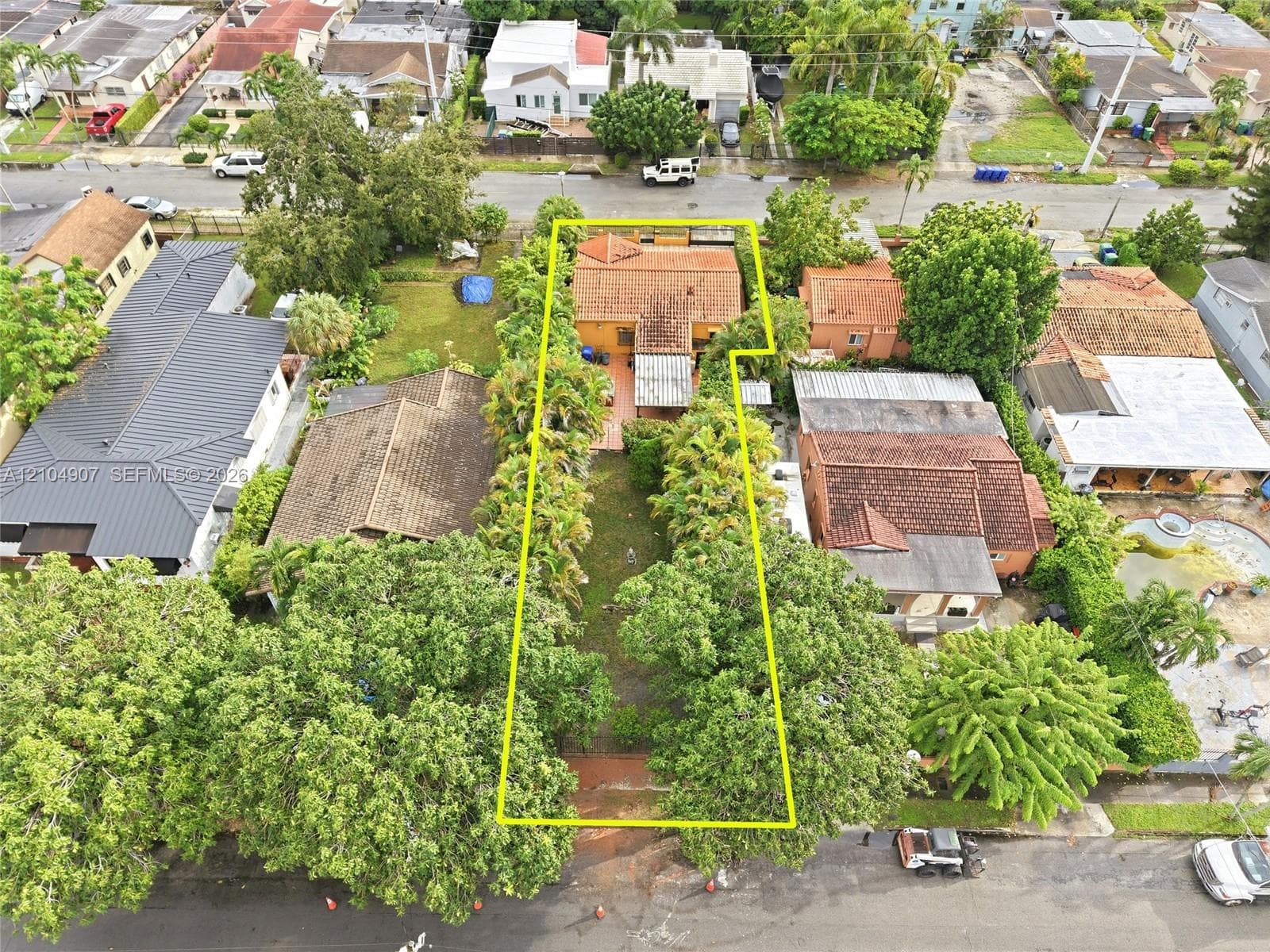 2347 SW 18th St photo 29