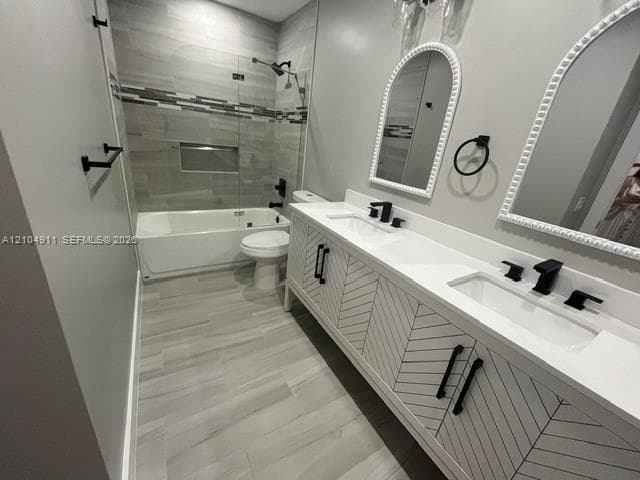 2nd bathroom 2nd floor