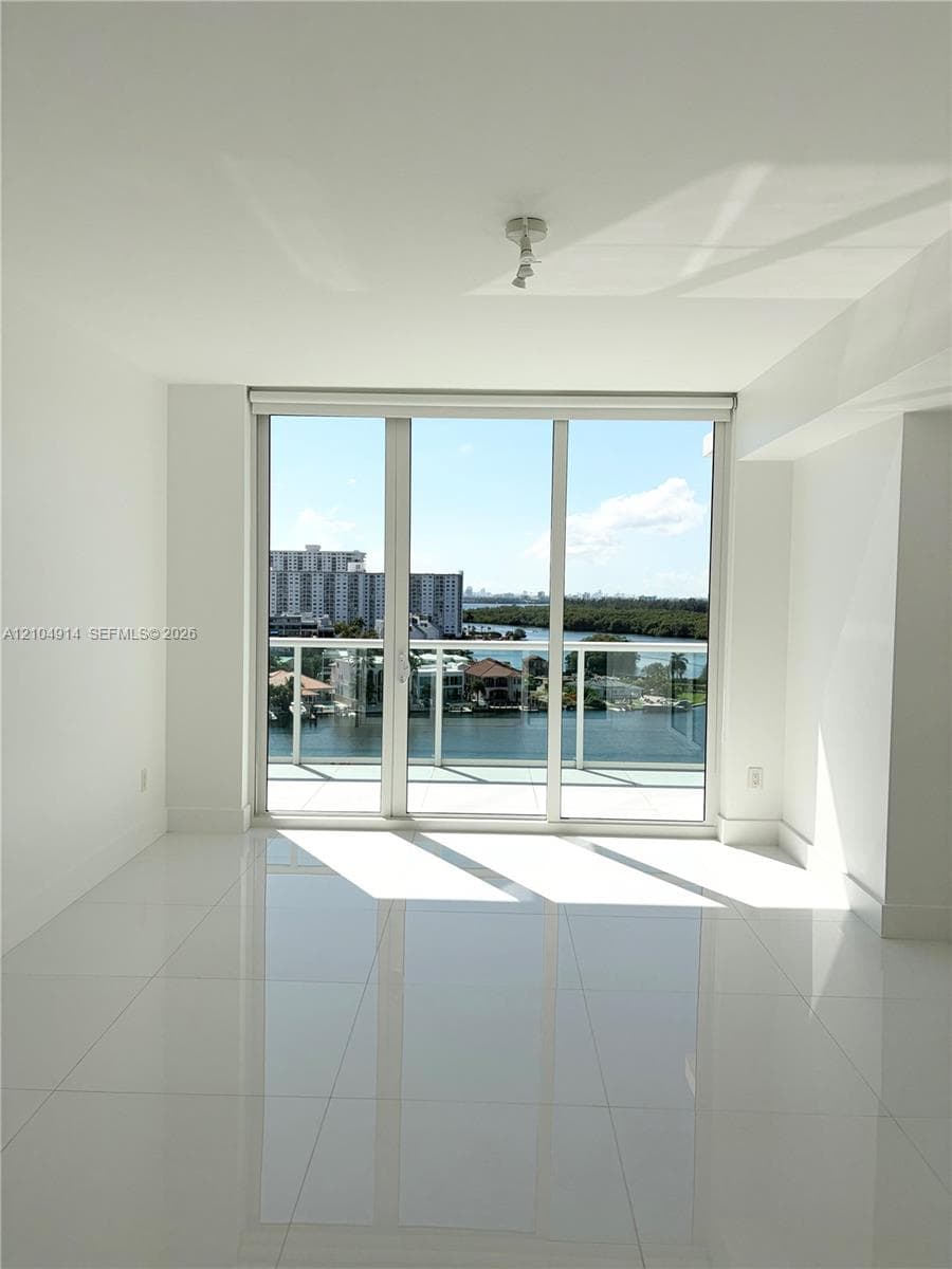 400 Sunny Isles · #1002 in Sunny Isles Beach - Photo 7