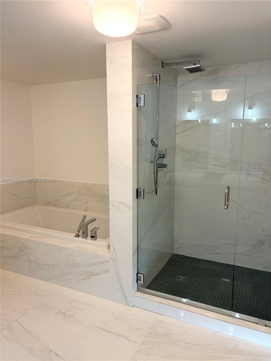 400 Sunny Isles · #1002 in Sunny Isles Beach - Photo 11