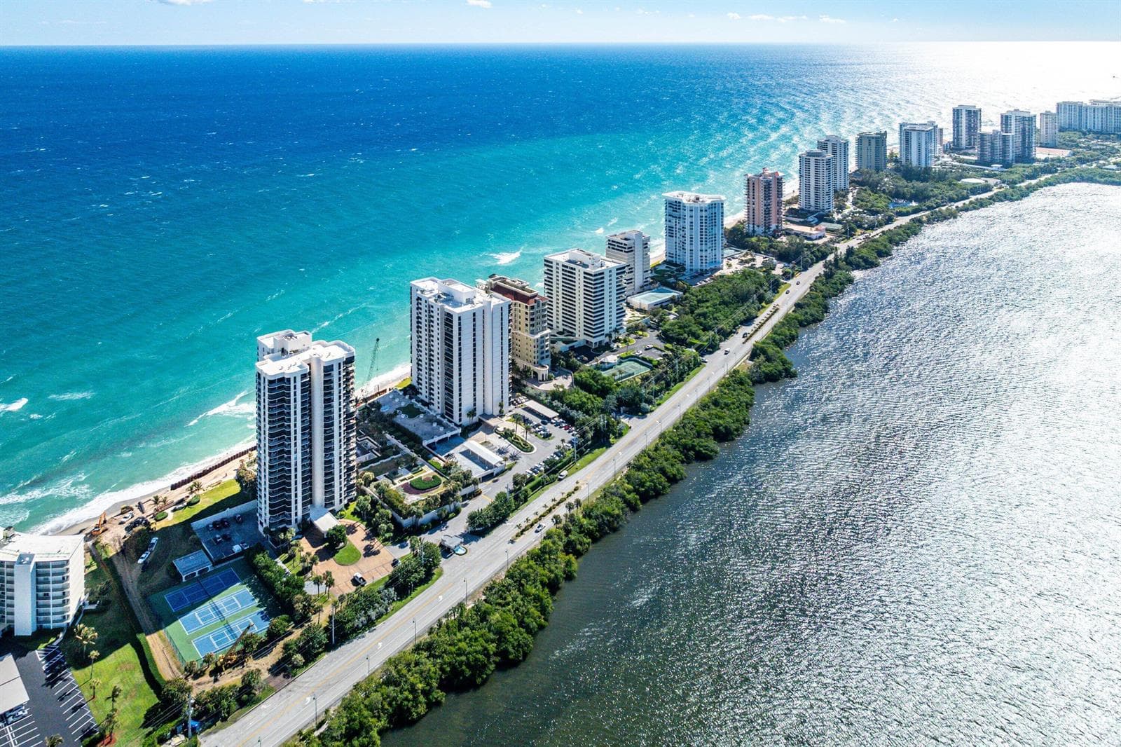 047-5380NorthOceanDrive-19D-RivieraBeach
