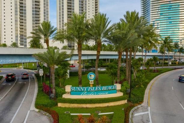Plaza of Americas · #428 in Sunny Isles Beach - Photo 19