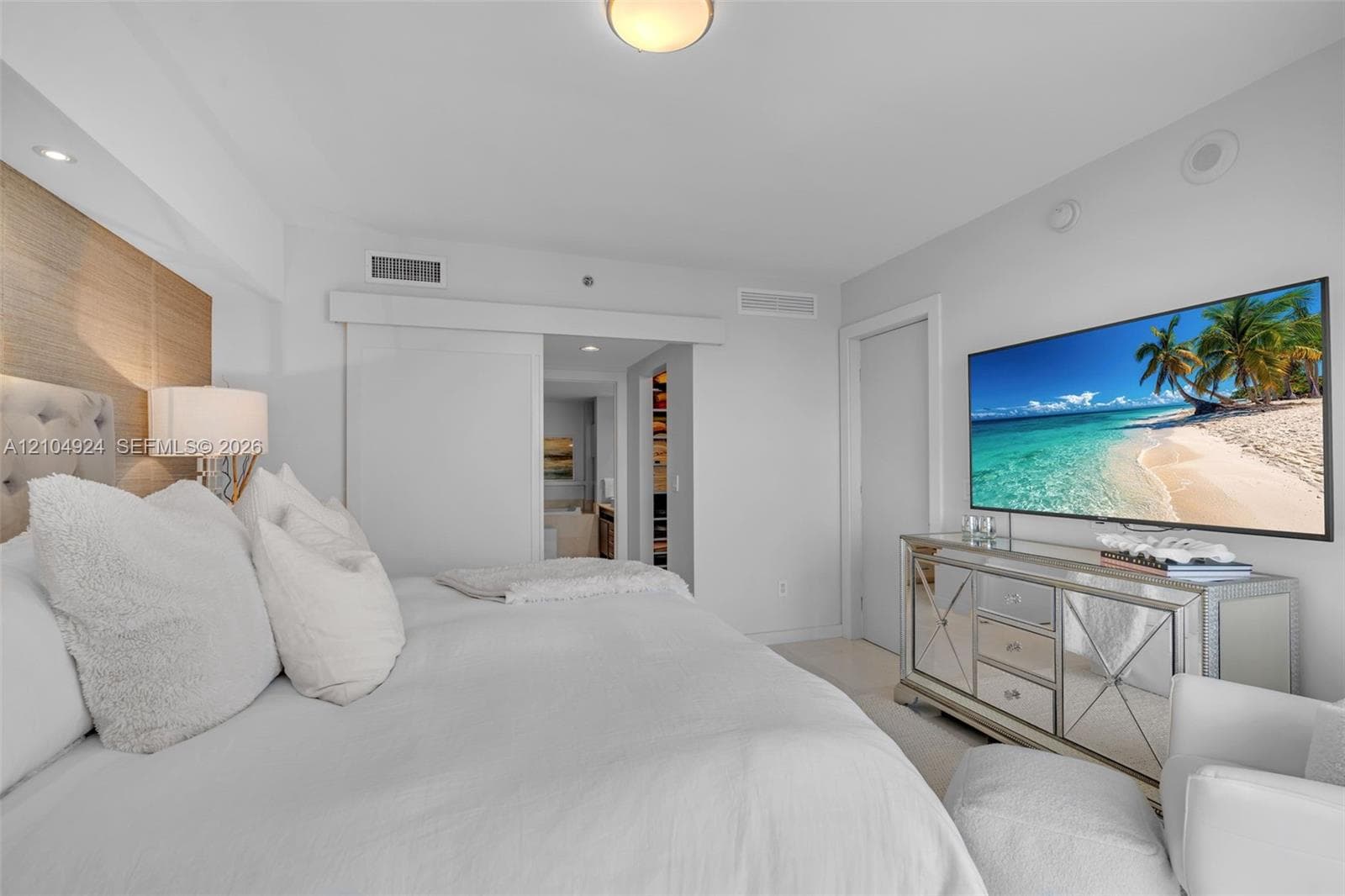Icon Brickell I · #2703 in Miami - Photo 13
